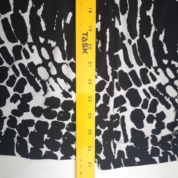 Calvin Klein Ladies Size Large Black & White Sleeveless Tank Top - Picture 8 of 8